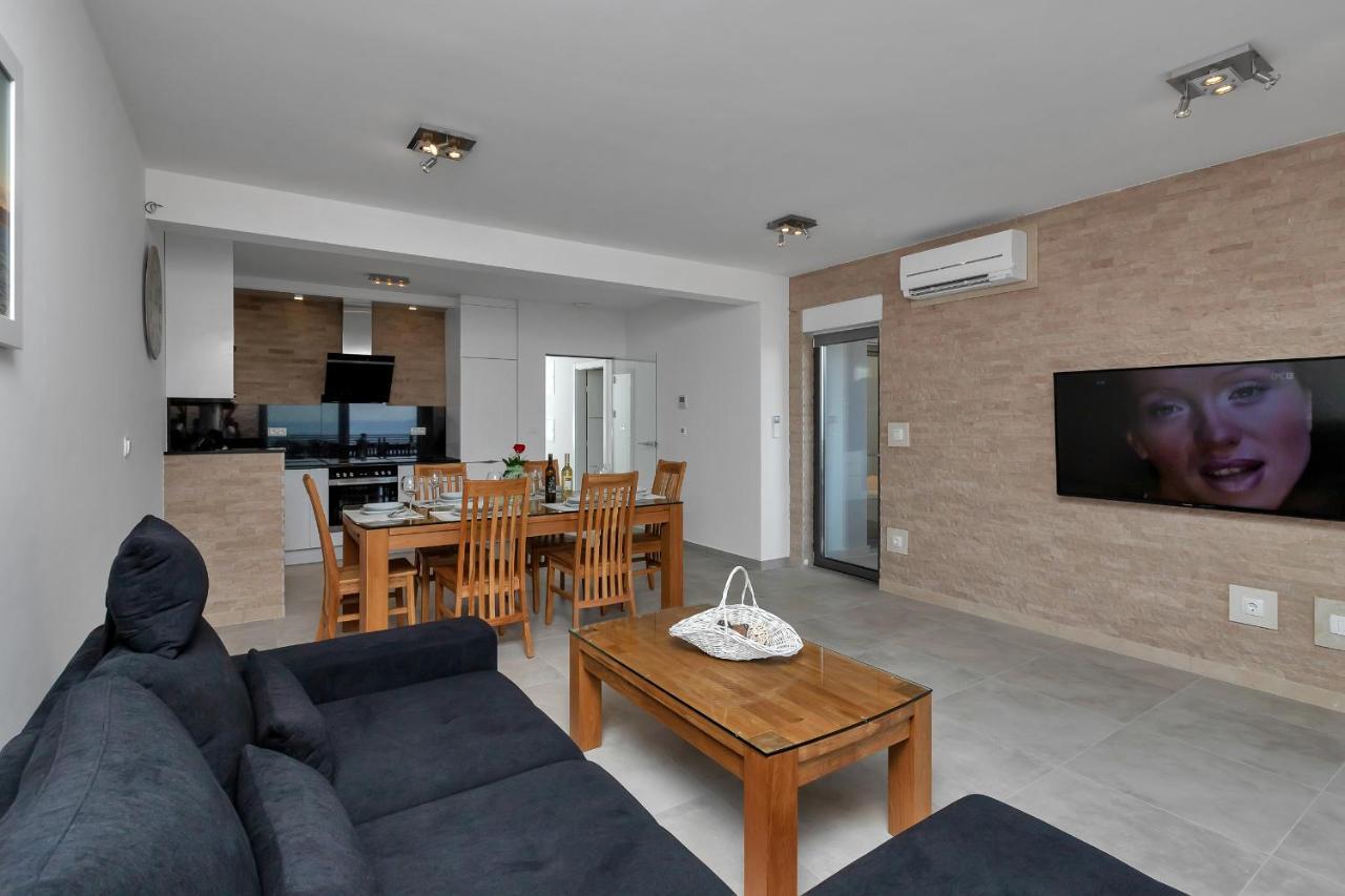 מאקרסקה Luxury Apartment Macola Free Beach Parking מראה חיצוני תמונה