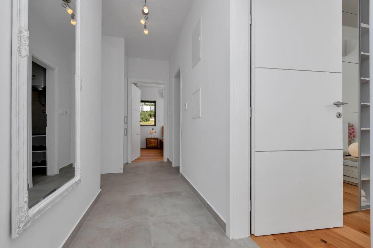 מאקרסקה Luxury Apartment Macola Free Beach Parking מראה חיצוני תמונה