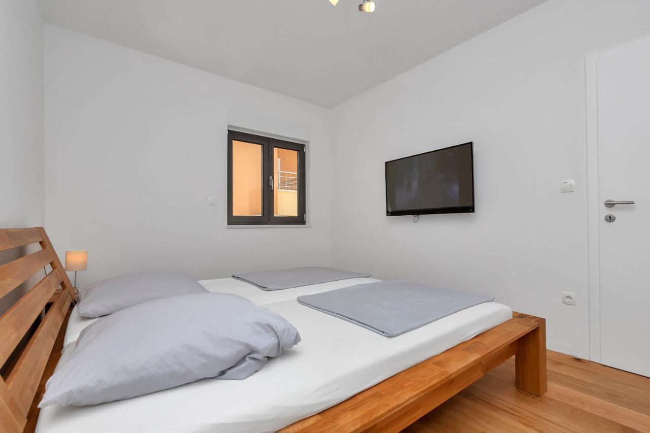 מאקרסקה Luxury Apartment Macola Free Beach Parking מראה חיצוני תמונה