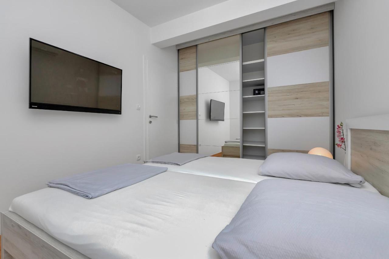 מאקרסקה Luxury Apartment Macola Free Beach Parking מראה חיצוני תמונה